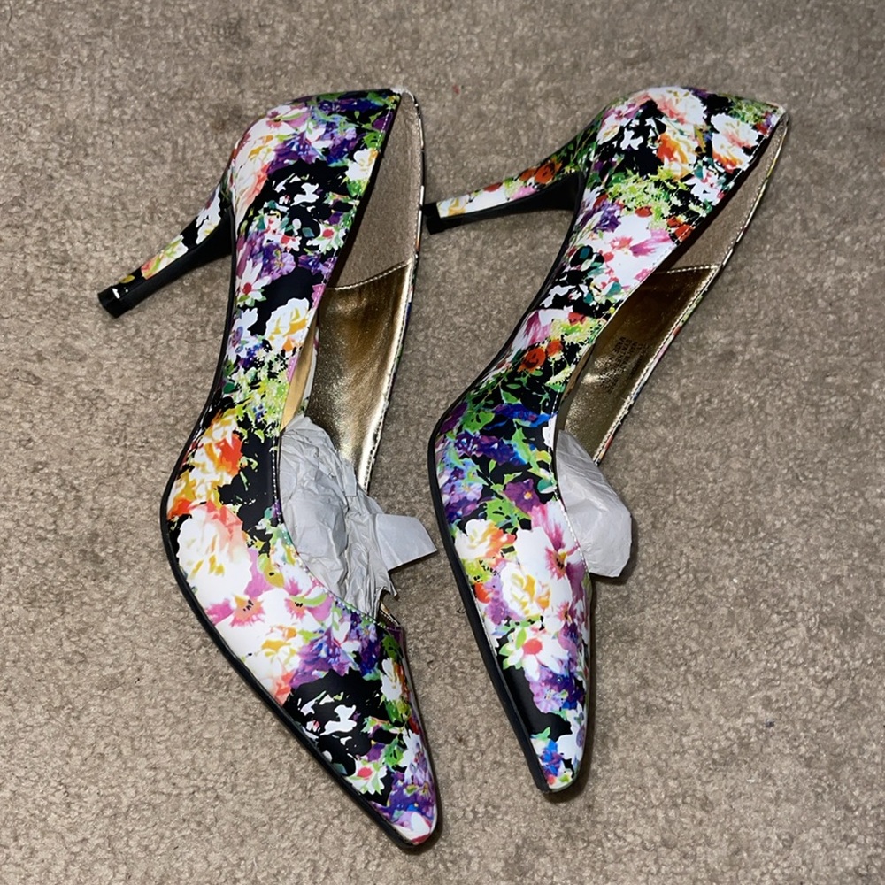 Women’s dress shoes